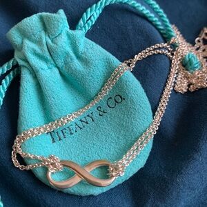 18in Tiffany & Co Sterling Silver Tiffany Pendant Necklace